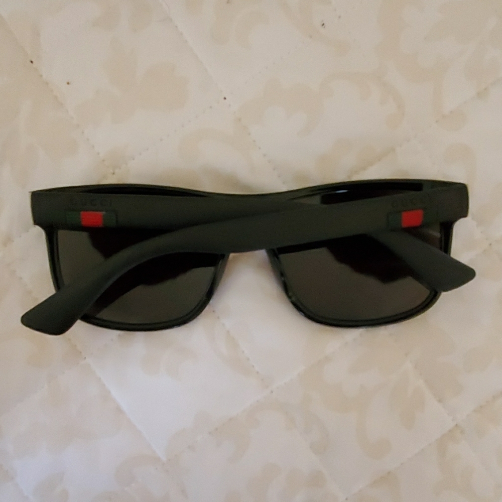 Gucci glass